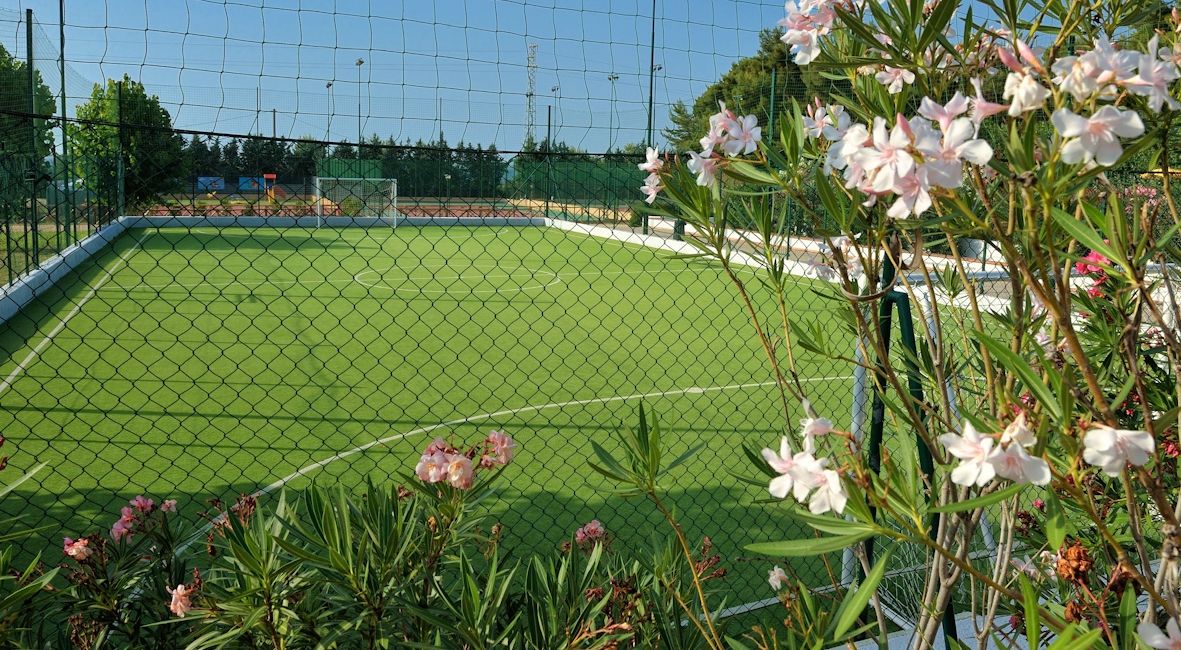 CALENELLA Sport campo di Calcetto